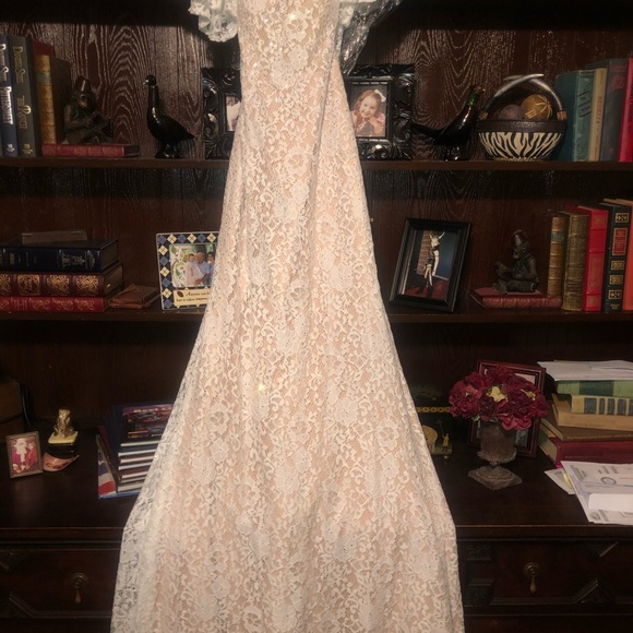 White, (more of a winter white) lace formal gown - Picture 6 of 7